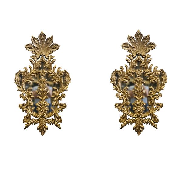 Coppia di specchiere in legno dorato