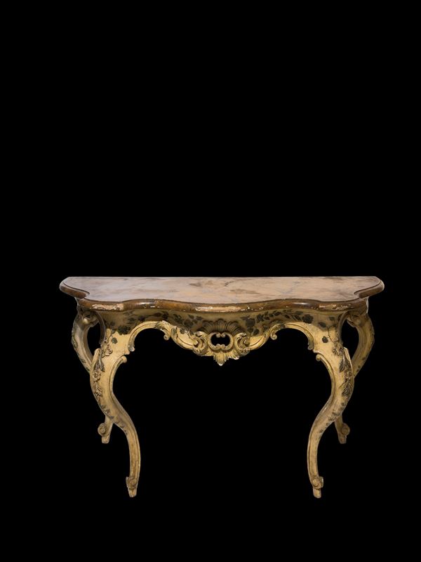 Console in legno laccato avorio e dipinto a motivi floreali, Venezia, XVIII secolo