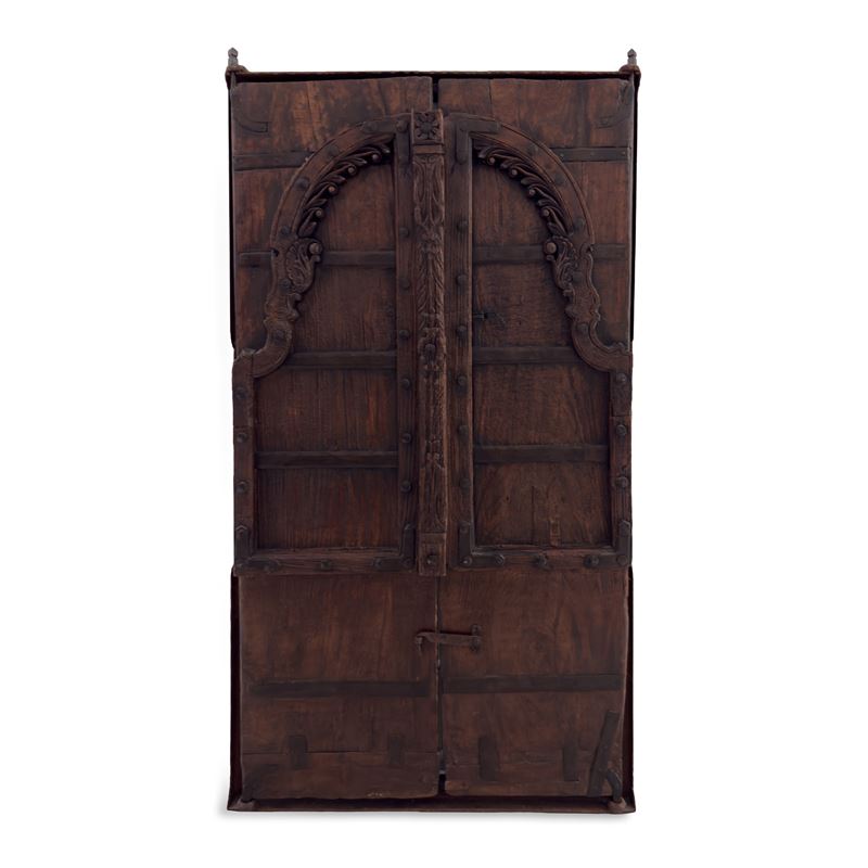 Piccola porta a due ante in legno naturale, manifattura indiana, XIX secolo