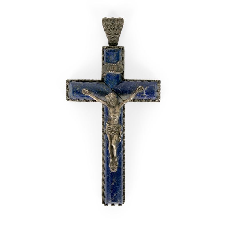 Crocifisso pendente in argento e lapislazzuli, datato 1893