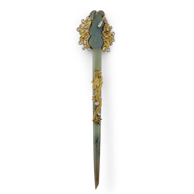 Spilla in pietra dura e finti diamanti, cm 15,5