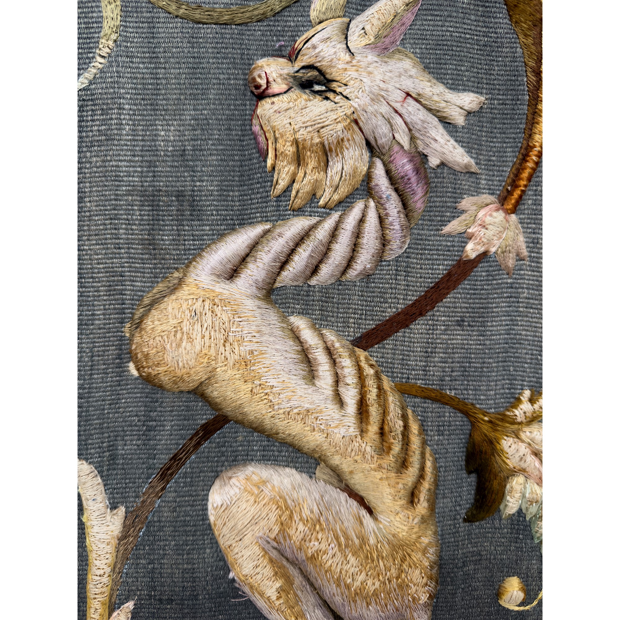 Grande pannello rettangolare in tessuto ricamato e dipinto, 1899