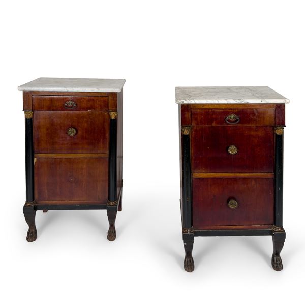 Coppia di comodini da notte di noce, Lucca, periodo dell'Impero