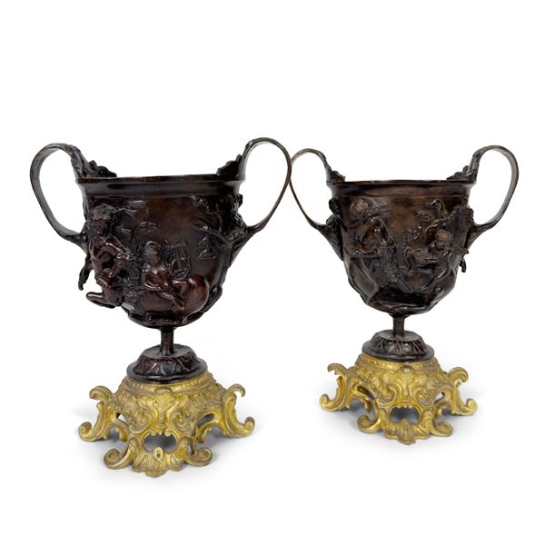 Coppia di kantaros in bronzo patinato