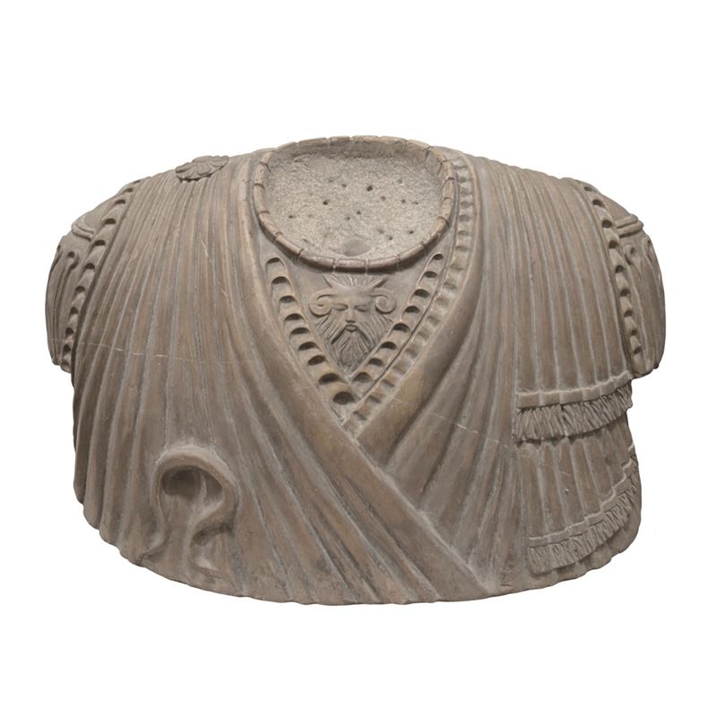 Fregio in Marmo Bianco Raffigurante Parte di una Toga