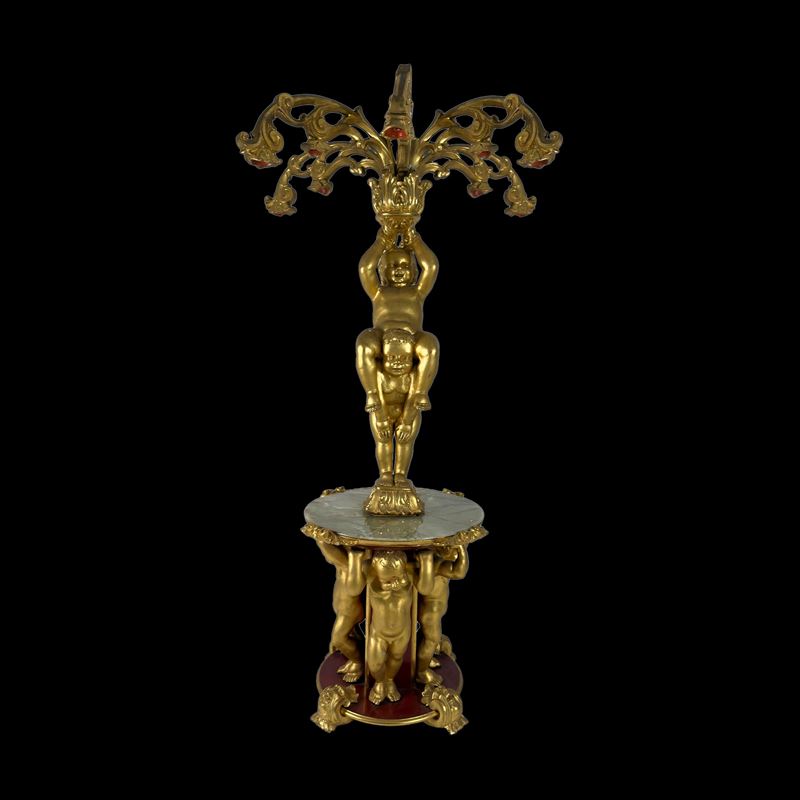 Flambeau da centro in legno dorato