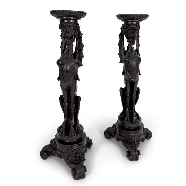 Coppia di basi portavaso in legno patinato, fine del XIX secolo