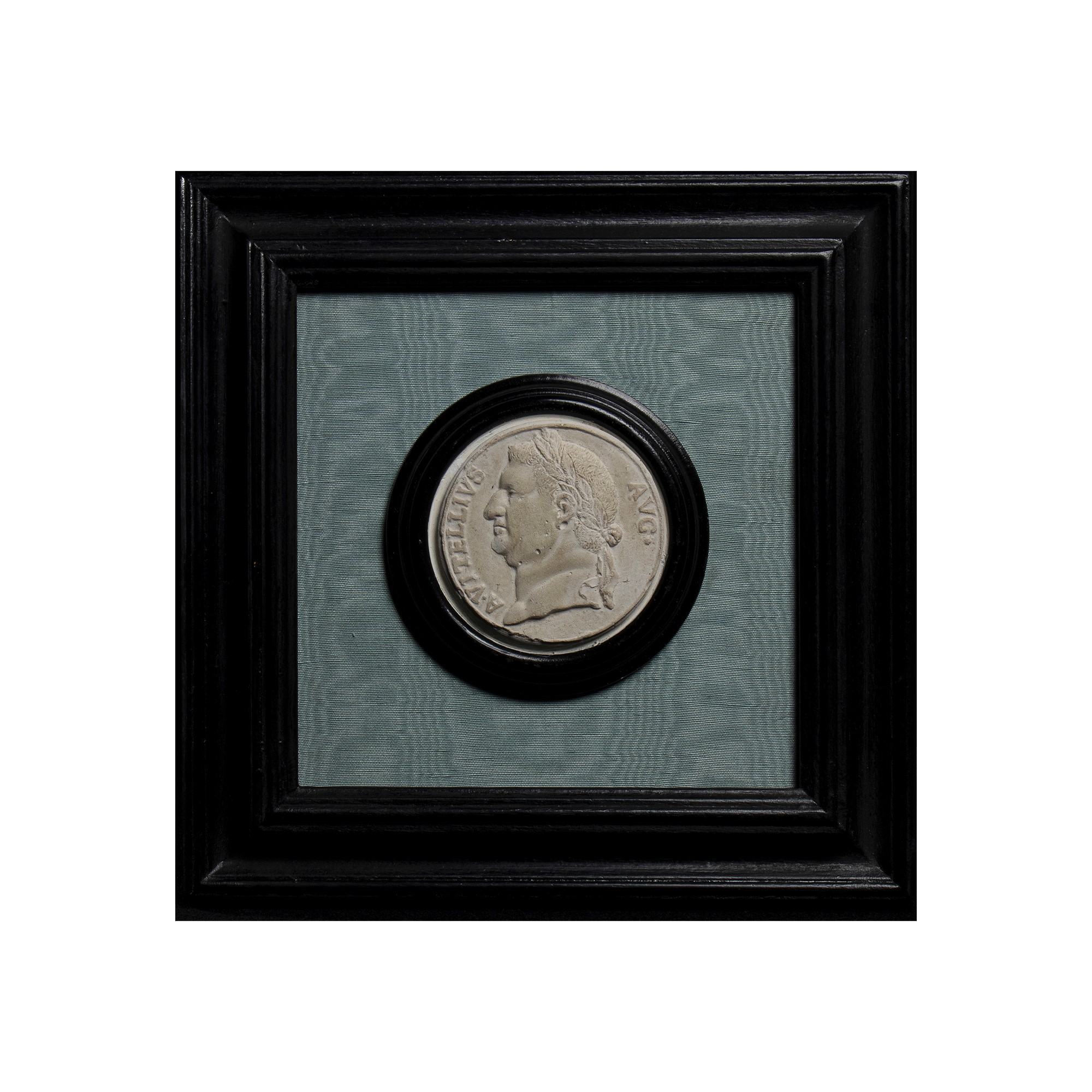 Quattro calchi in gesso di forma circolare, XIX secolo