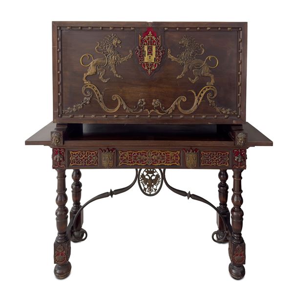 Mobile-stipo di noce