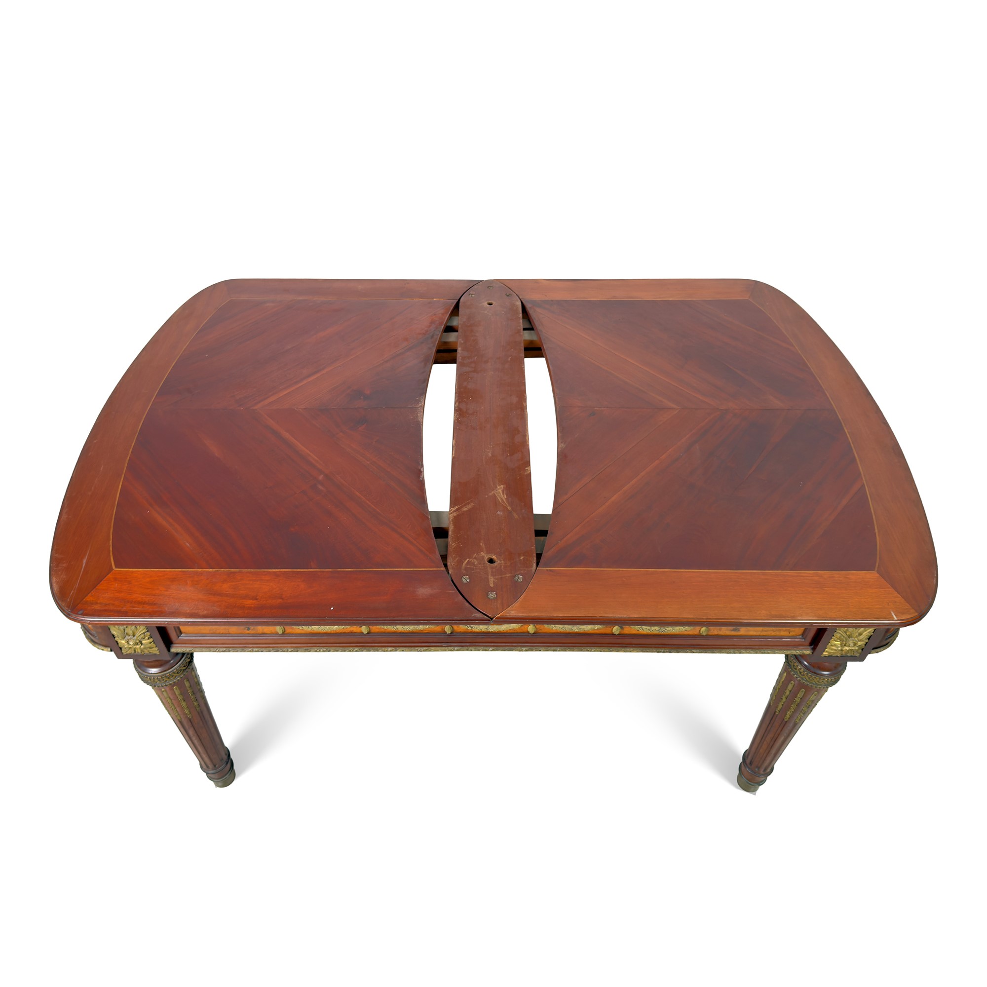 Tavolo impiallacciato in mogano e radica