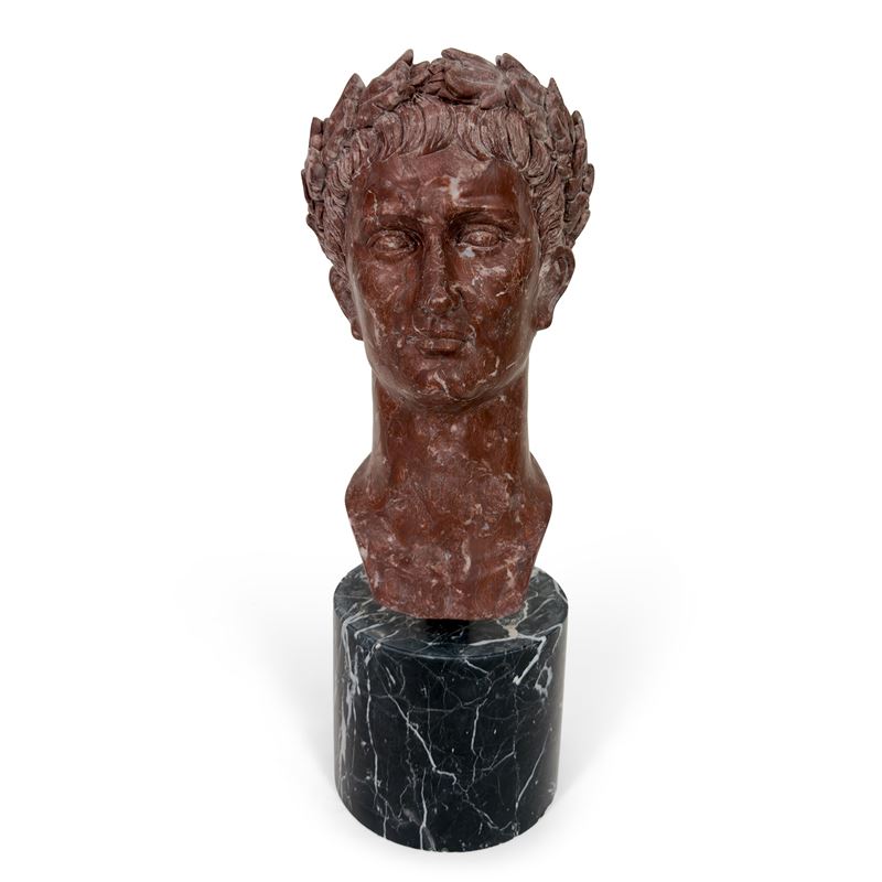Testa di Giulio Cesare, marmo rosso Levanto con base in marmo nero venato