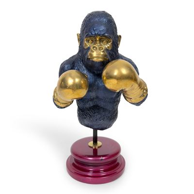 Busto di gorilla pugile, metallo patinato e colorato, h. 47 cm