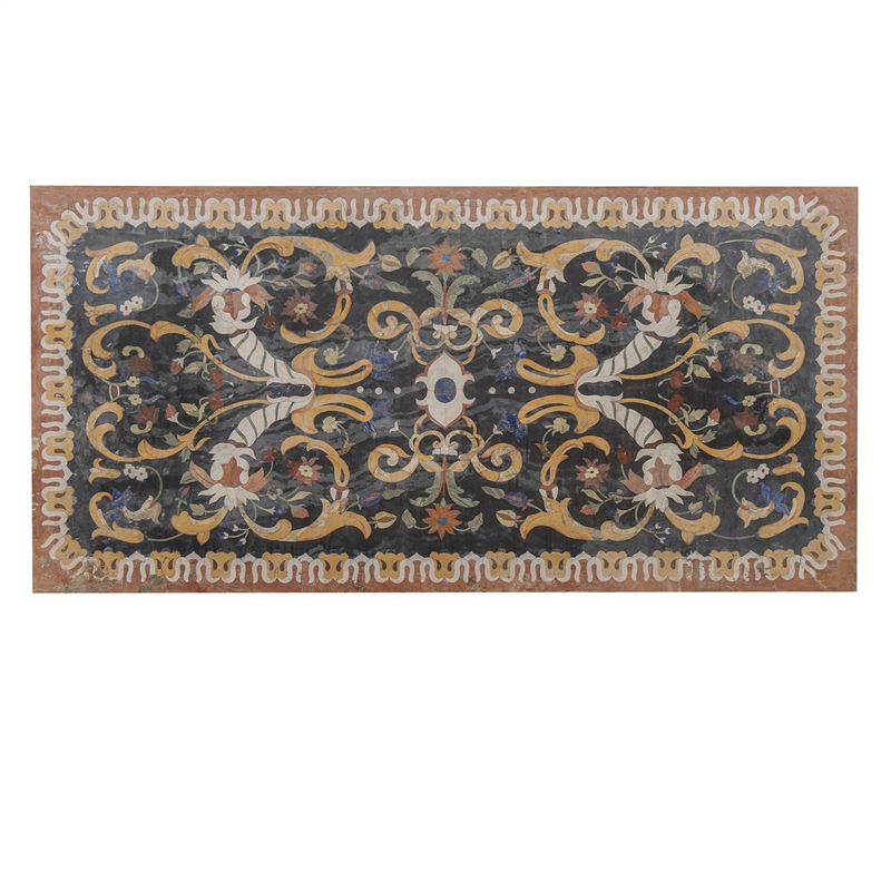 Piano rettangolare in marmi policromi e pietre dure, intarsiato con motivi fogliati e fioriti, in...