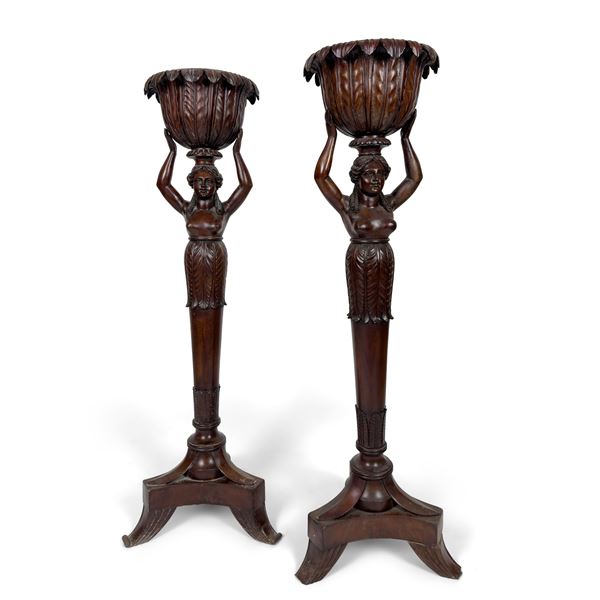 Coppia di fioriere in mogano, XIX secolo
