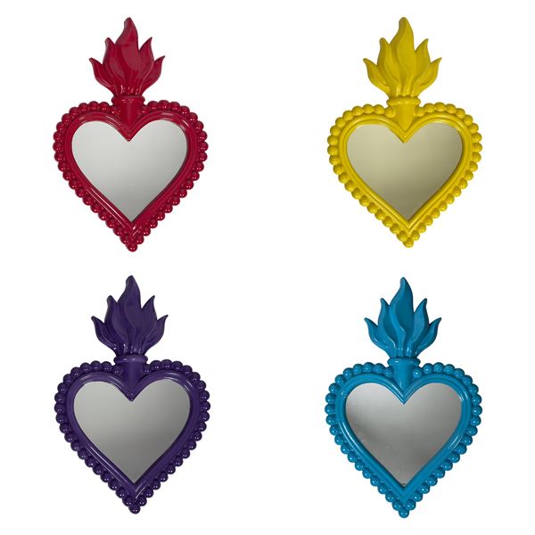 Quattro specchiere in terracotta rossa, gialla, viola e azzurra