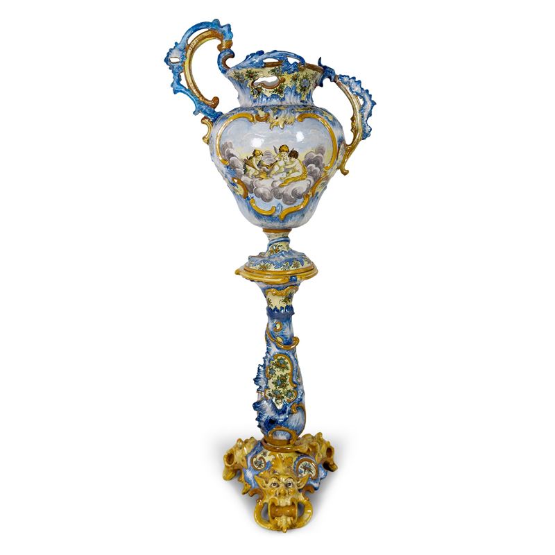 Vaso in maiolica bianca e policroma, Castelli, h. 163,5 cm