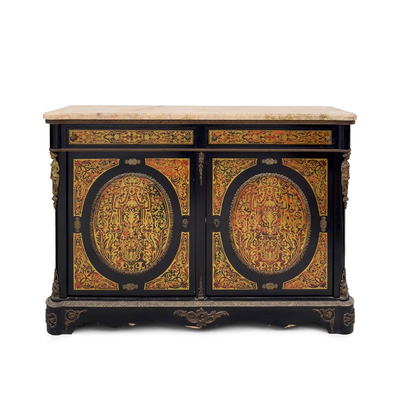 Credenza in legno ebanizzato decorata alla maniera di Boulle