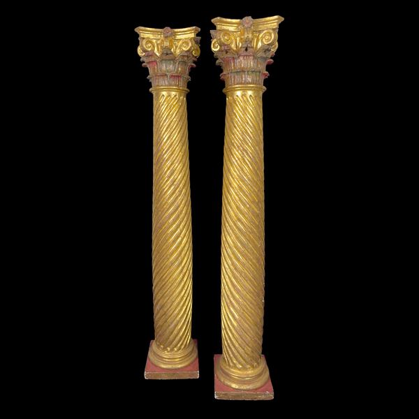 Coppia di colonne in legno dorato, XVIII secolo