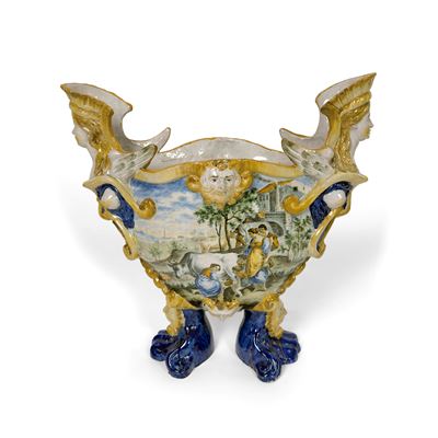 Castelli, Grande centrotavola in maiolica bianca e policroma