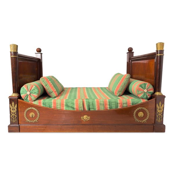 Lit en bateau in mogano, Francia, XIX secolo