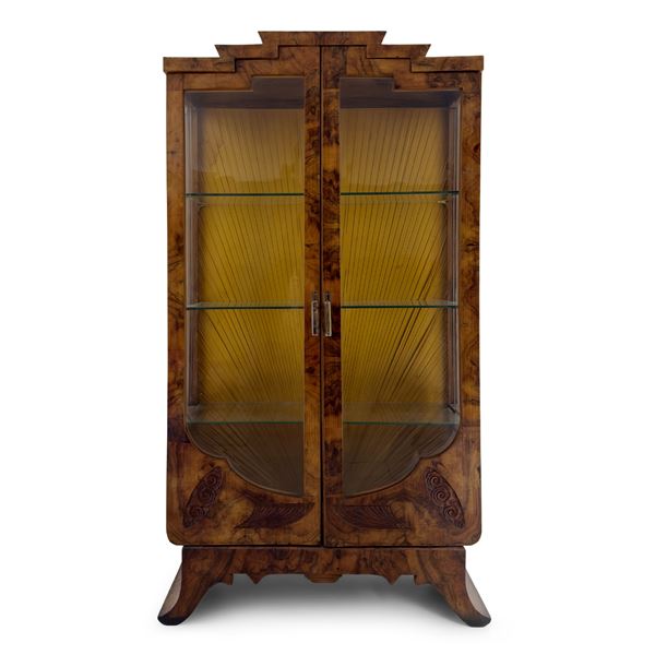 Vetrina impiallacciata in radica di noce, Art Décò