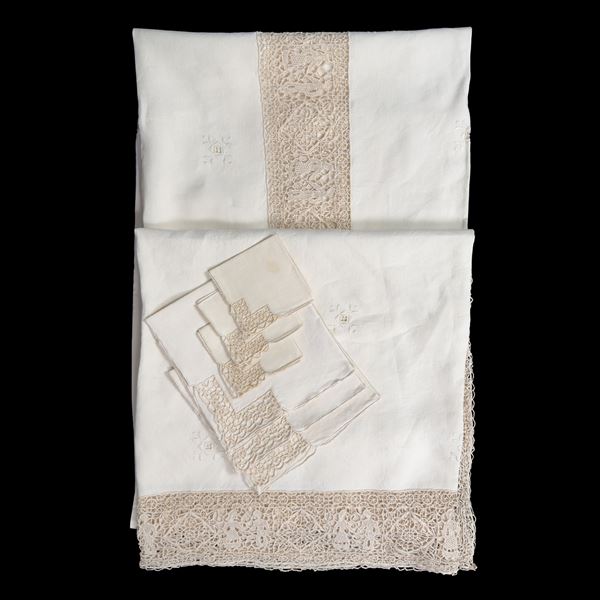 Tovaglia in lino ecrù