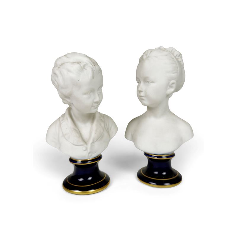 Coppia di bustini in biscuit, Francia, Limoges