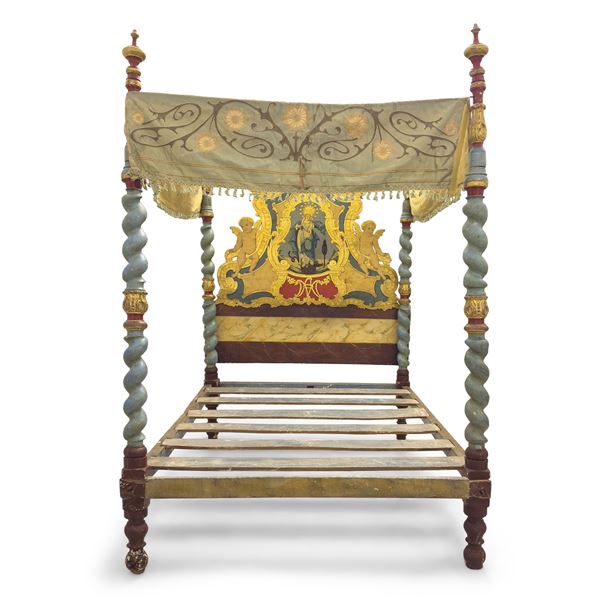 Letto a baldacchino in legno laccato azzurro, rosso e dorato, Spagna, XVIII/XIX secolo