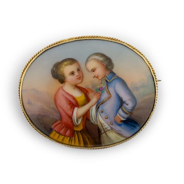 Spilla in porcellana policroma con montatura in oro 9 kt, XIX secolo