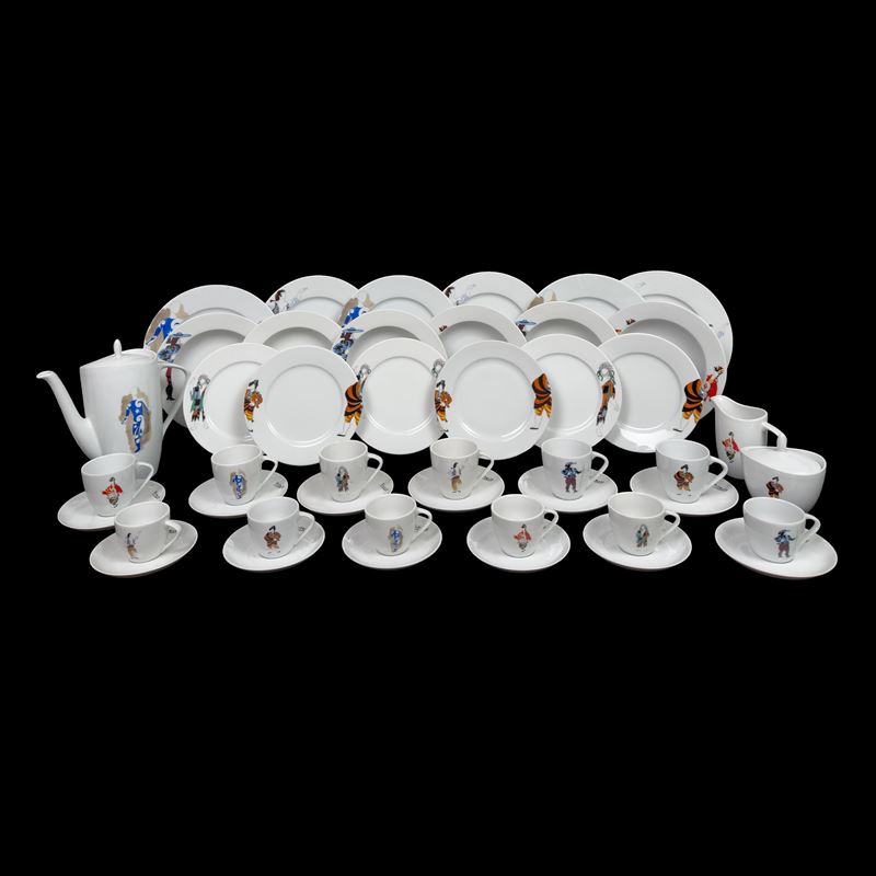 Servizio di piatti Picasso in porcellana bianca e policroma di Boemia, Madrid, 2004