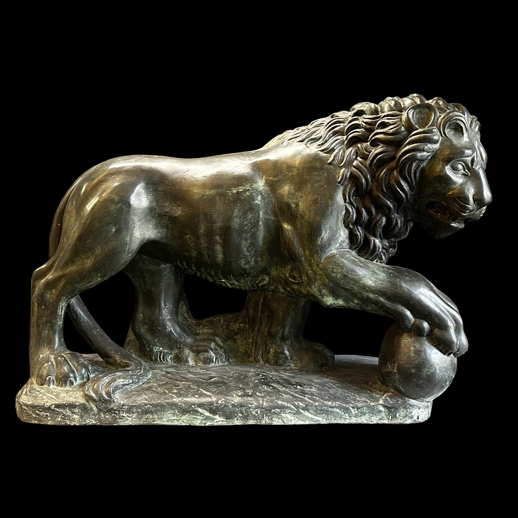 Leoni Medici, coppia di sculture in bronzo patinato