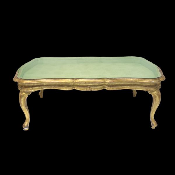 Tavolo-bacheca da salotto in legno dorato, Roma, XIX secolo