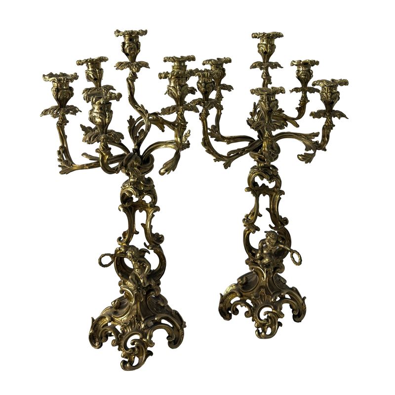 Coppia di candelabri in ottone