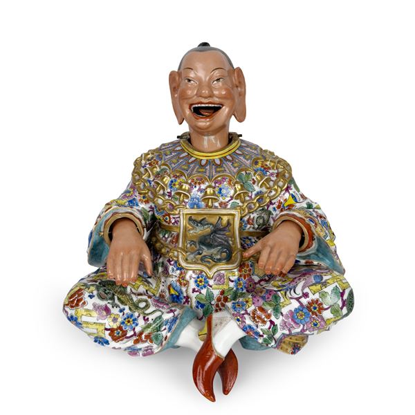 Magot in porcellana bianca, policroma e dorata, Germania, XIX secolo