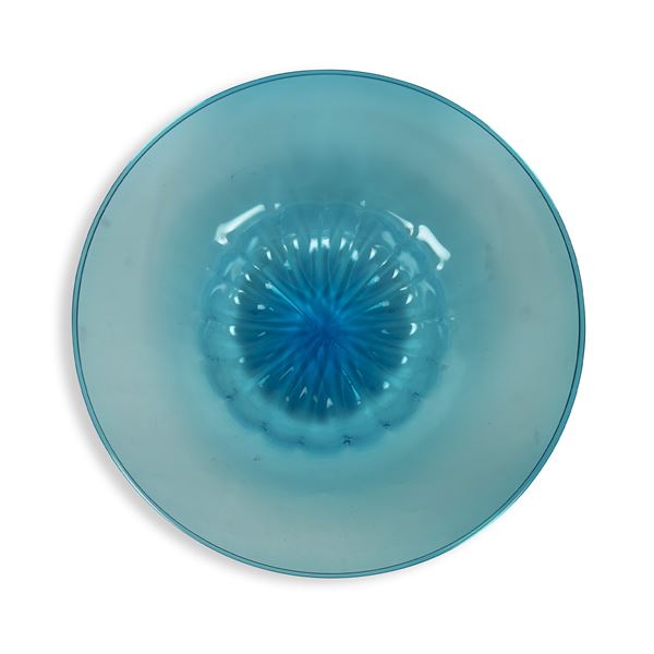 Centrotavola in vetro soffiato azzurro di forma circolare, Murano