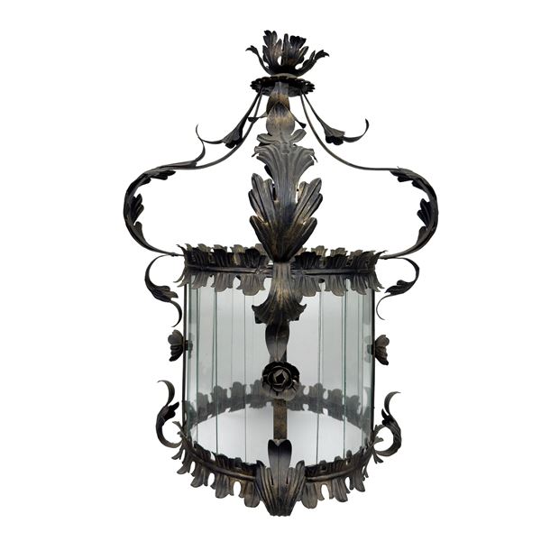 Lanterna in ferro battuto