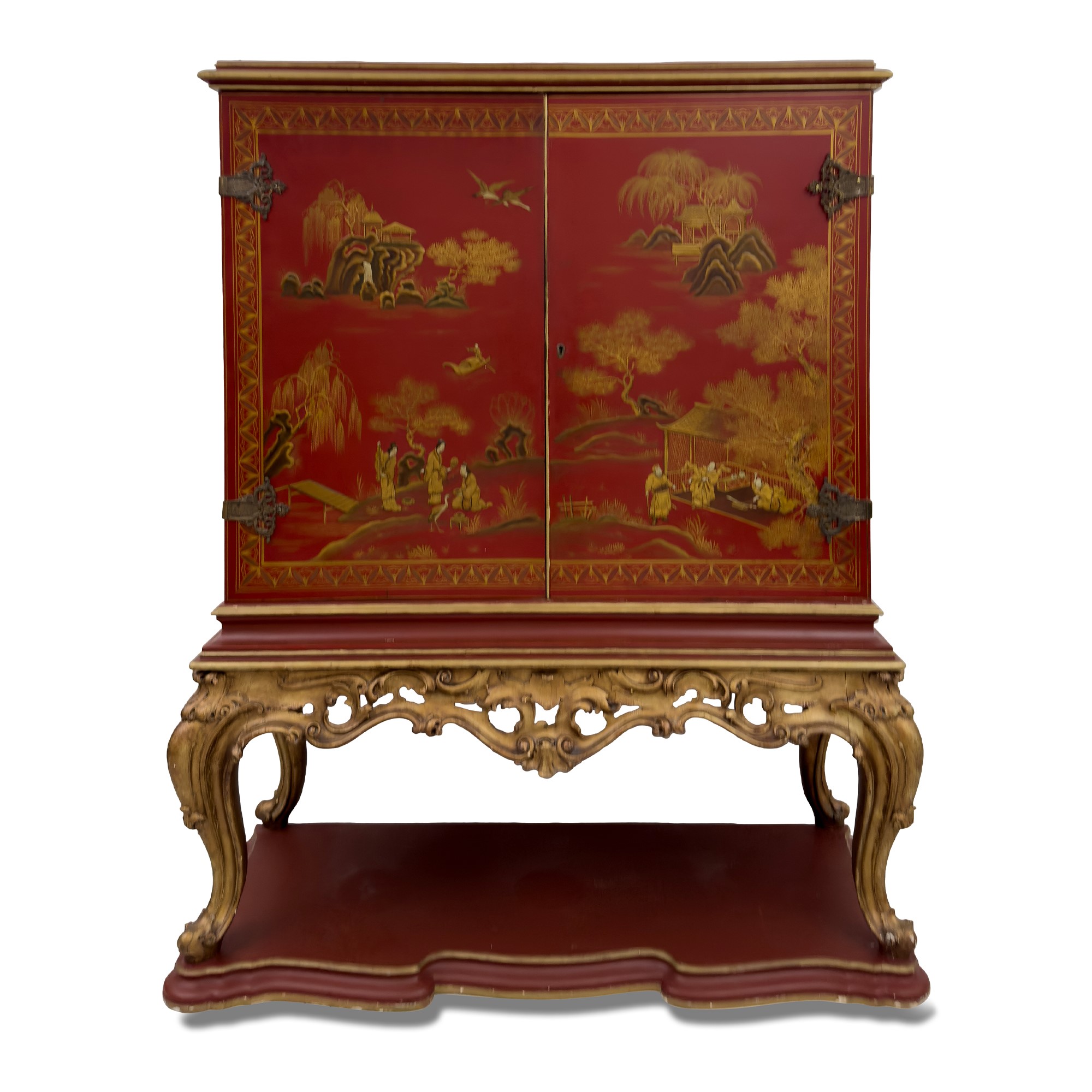 Mobile cabinet a due corpi in legno laccato rosso e dorato, anni '50