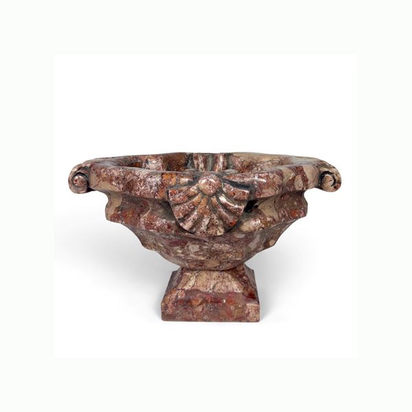 Alzata in marmo rosso