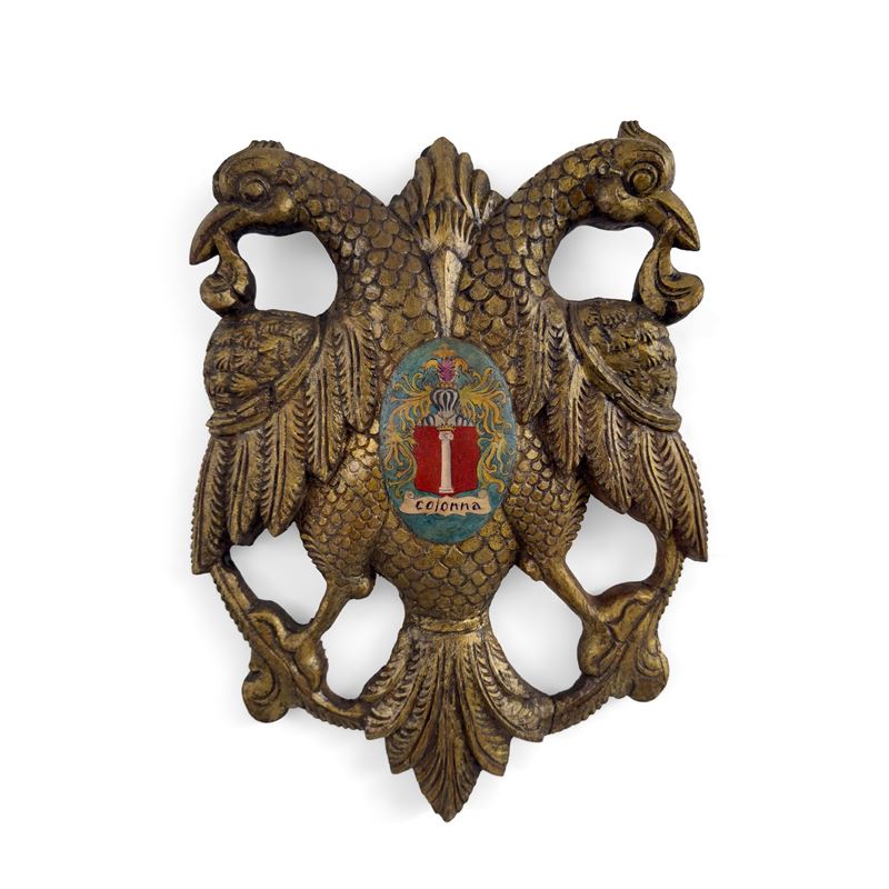 Stemma nobiliare in legno dorato e policromo