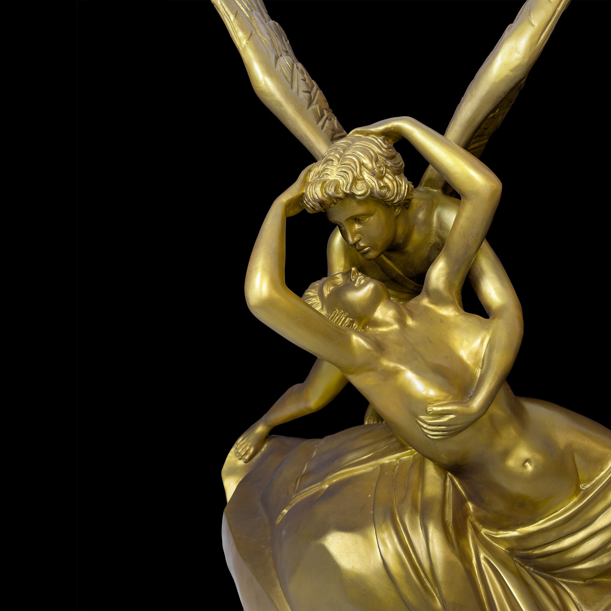Amore e Psiche, gruppo in bronzo a patina dorata