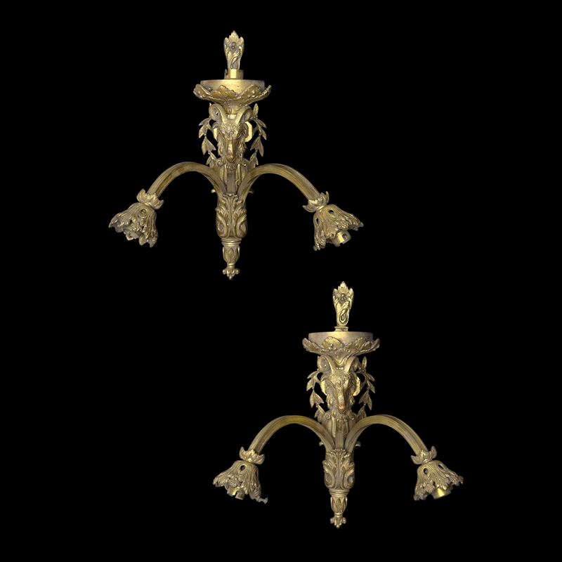 Coppia di appliques a tre luci in bronzo dorato, Francia, XIX secolo