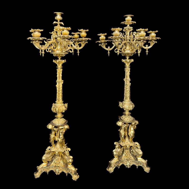 Coppia di flambeaux in bronzo dorato a sei luci, Francia, XIX secolo