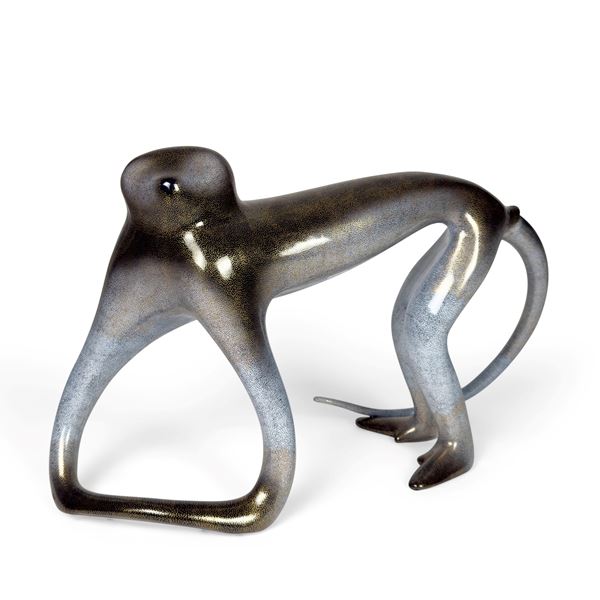 Scimmia in porcellana bianca, nera e dorata, Firenze, Mangani