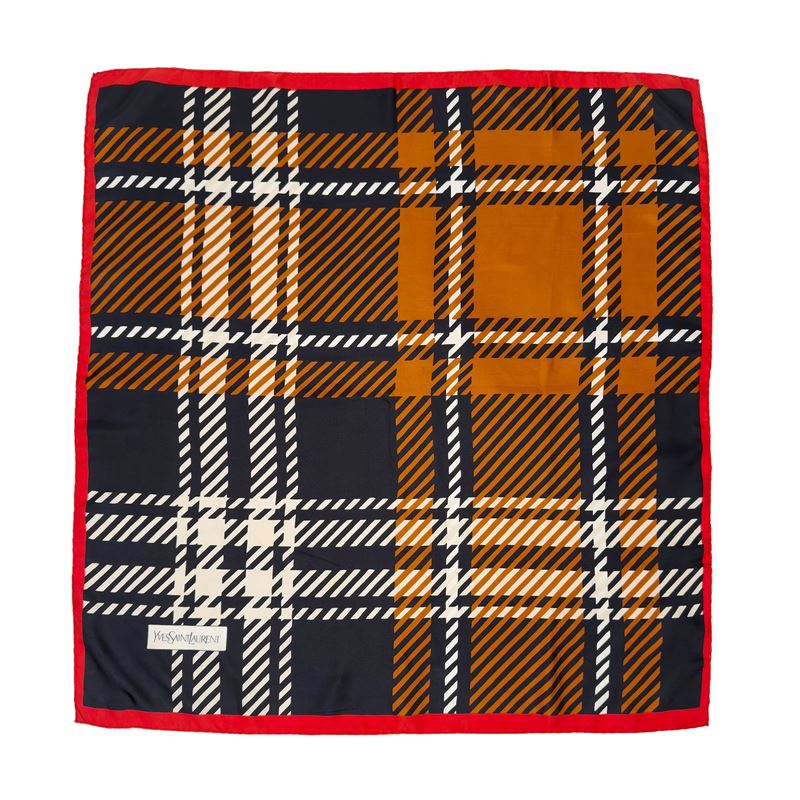 Yves Saint Laurent, Foulard in seta con stampa geometrica policroma