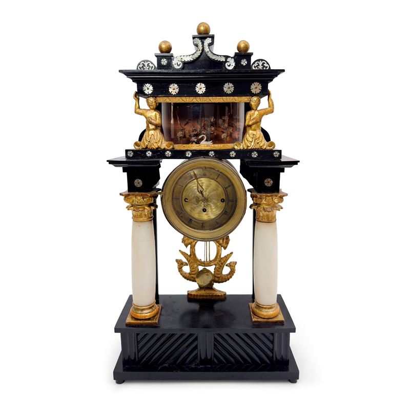 Pendola a Tempietto in Legno Ebanizzato e Dorato, Vienna, XIX Secolo