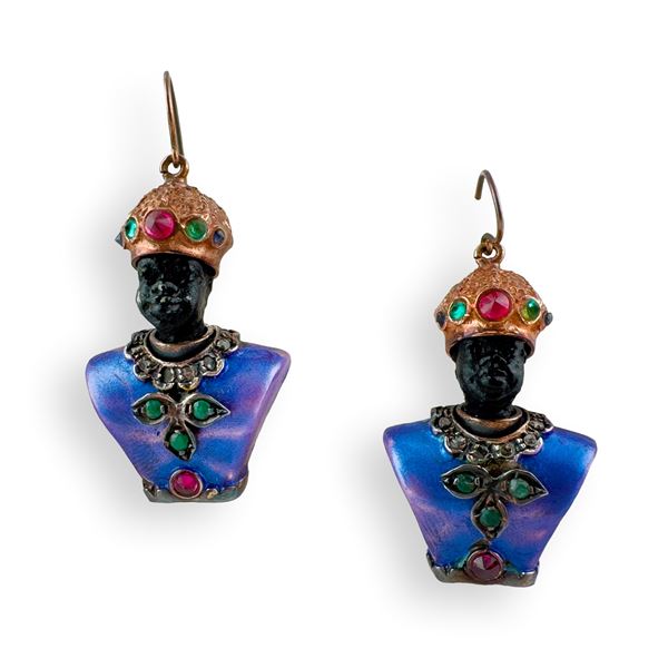 Coppia di orecchini a busto di moro in argento sterling in parte dorato