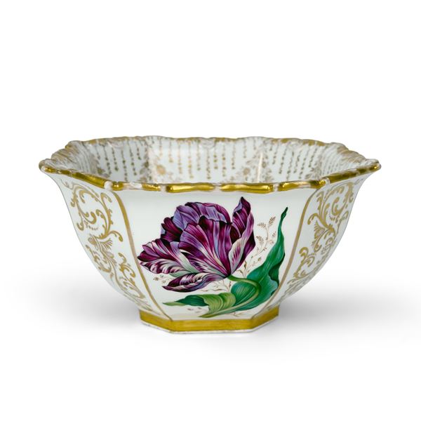 Bowl in porcellana bianca, policroma e dorata, Schlaggenwald, manifattura Lippert&Haas, XIX secolo