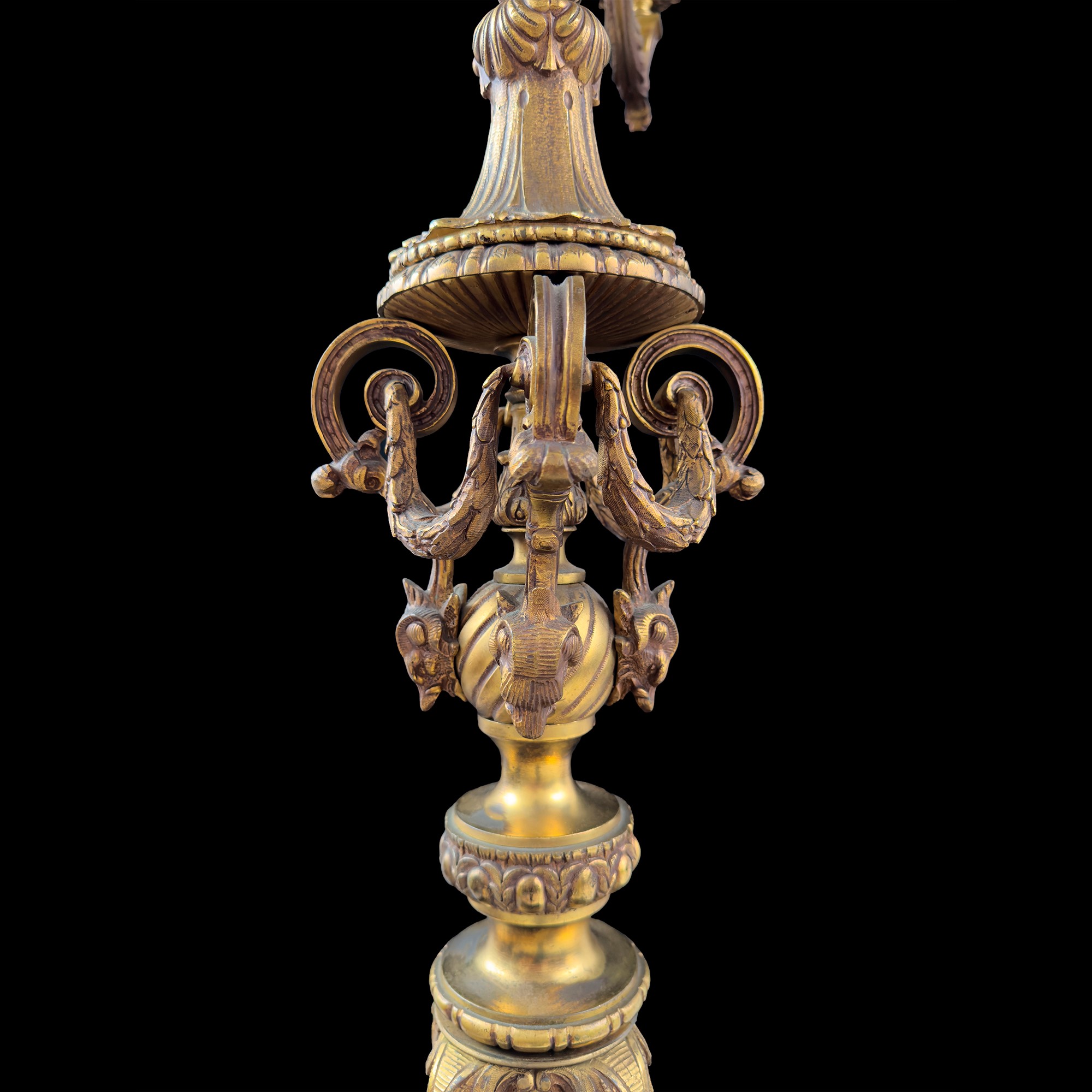 Flambeau da Terra in Bronzo Dorato a Diciassette Luci