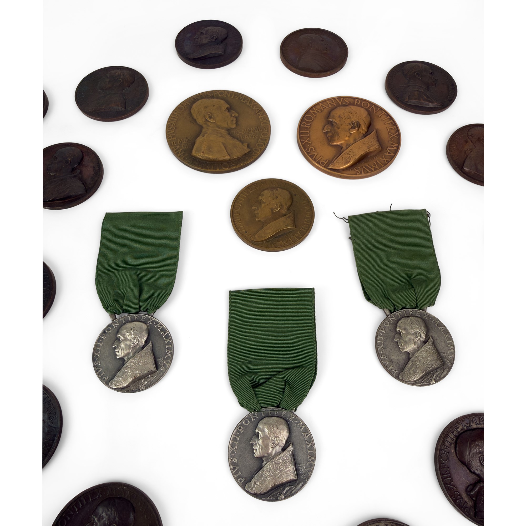 Venti Medaglie di Bronzo Commemorative del Pontificato di Papa Pio XII