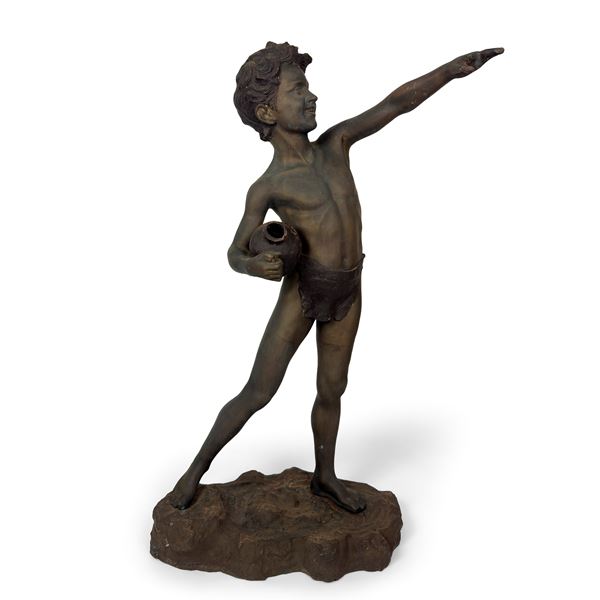 Pescatoriello con vaso, scultura di bronzo patinato, inizi del XX secolo